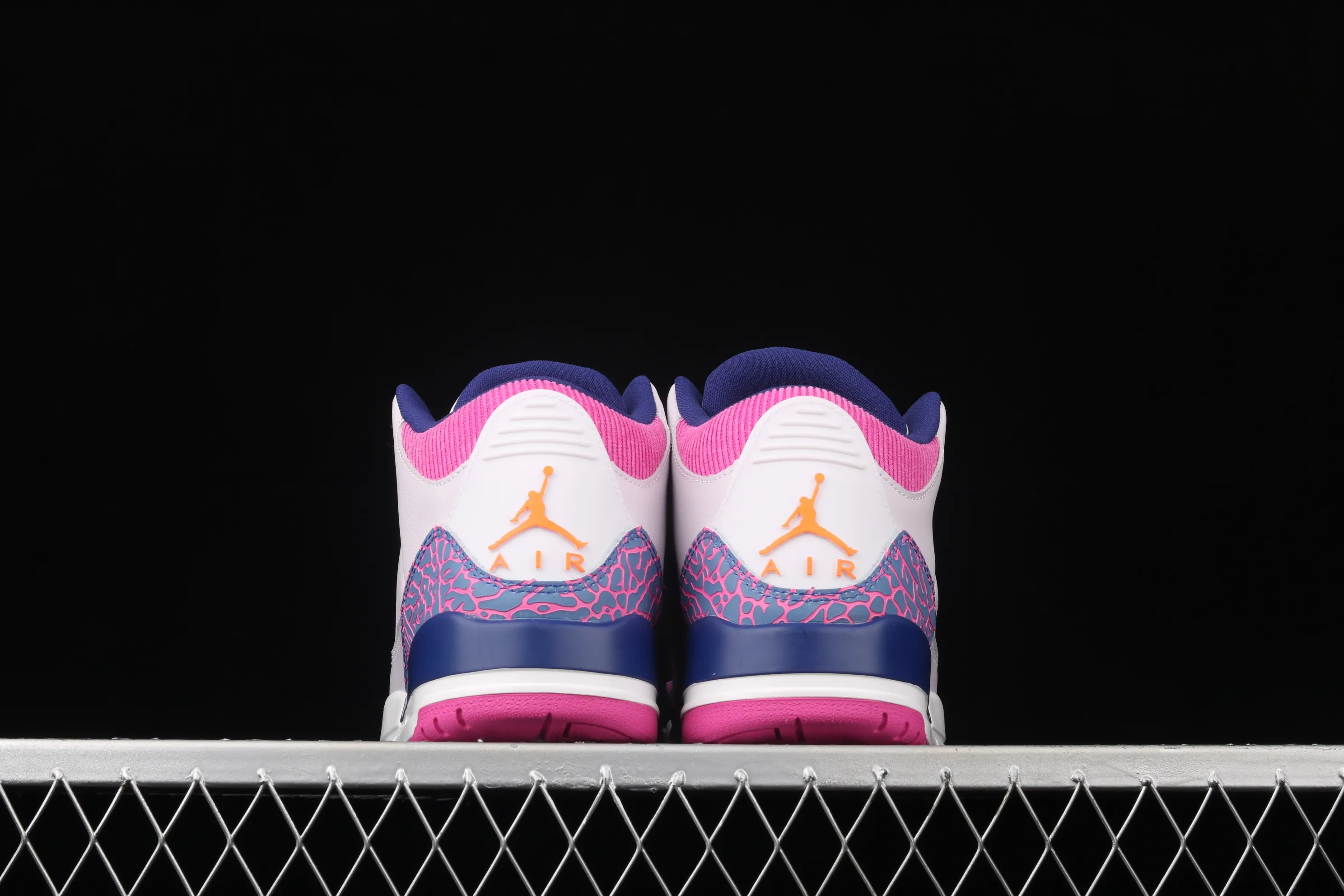 All categories Air Jordan Jordan series basketball shoes Air Jordan 3 Air Jordan Brand Air Jordan 3 GS AJ3 Joe 3 burst pink and purple first layer basketball shoes 441140-500